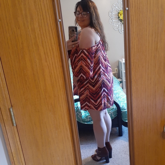 Dress - Picture 3 of 5